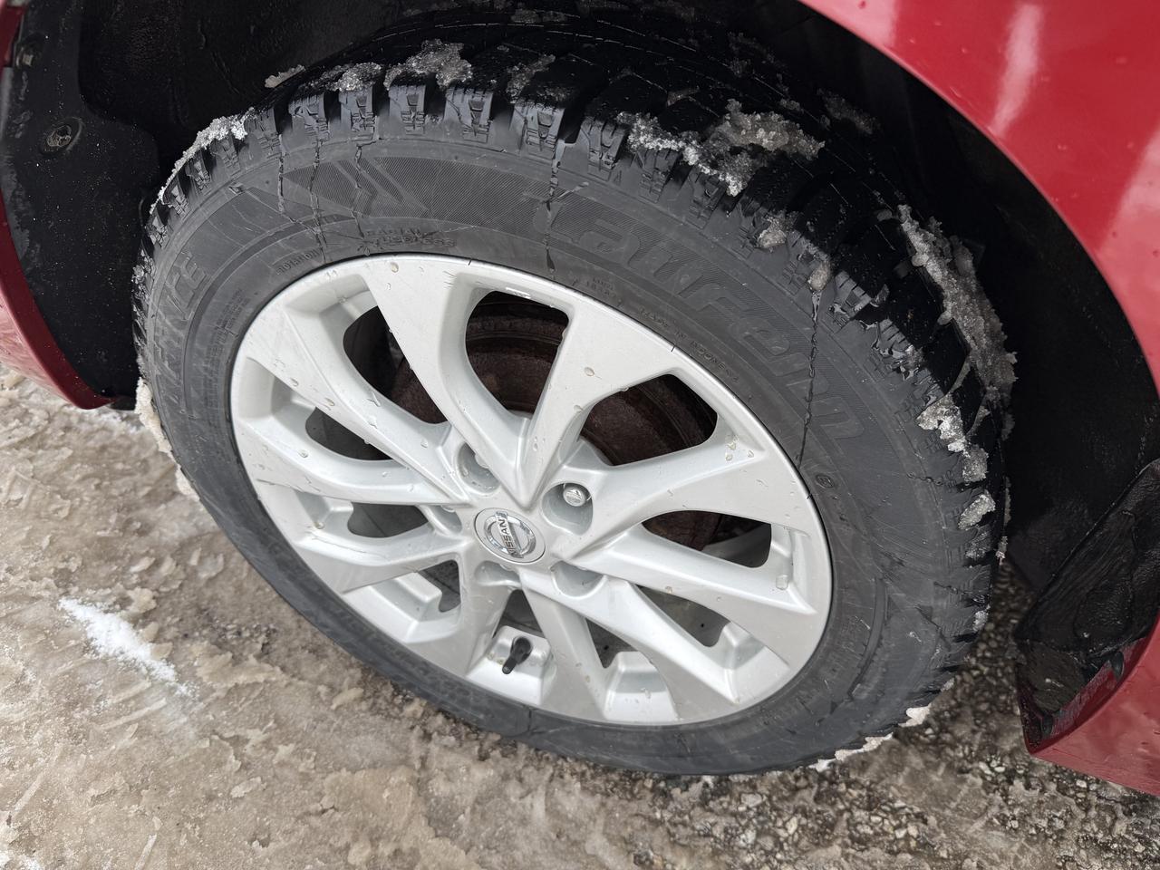 2018 Nissan Sentra SV Photo