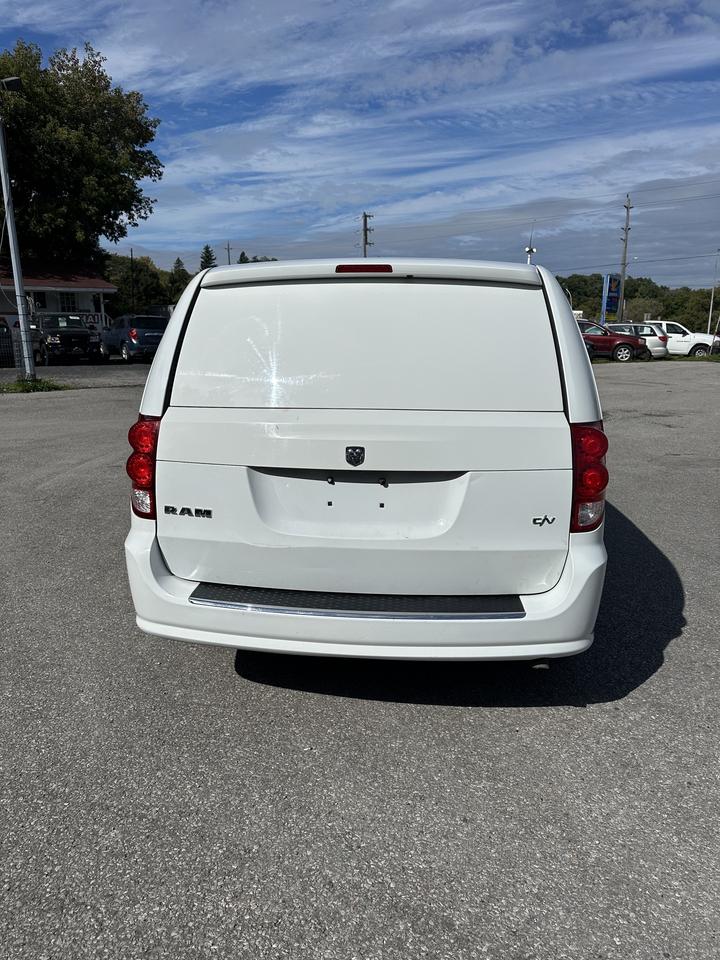 2015 RAM Cargo Van Base Photo4