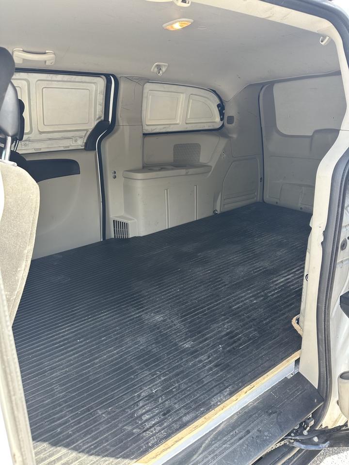 2015 RAM Cargo Van Base Photo