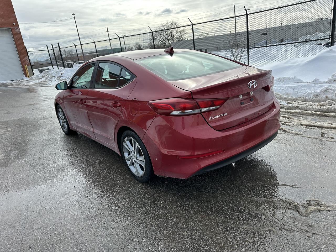 2017 Hyundai Elantra Limited Photo