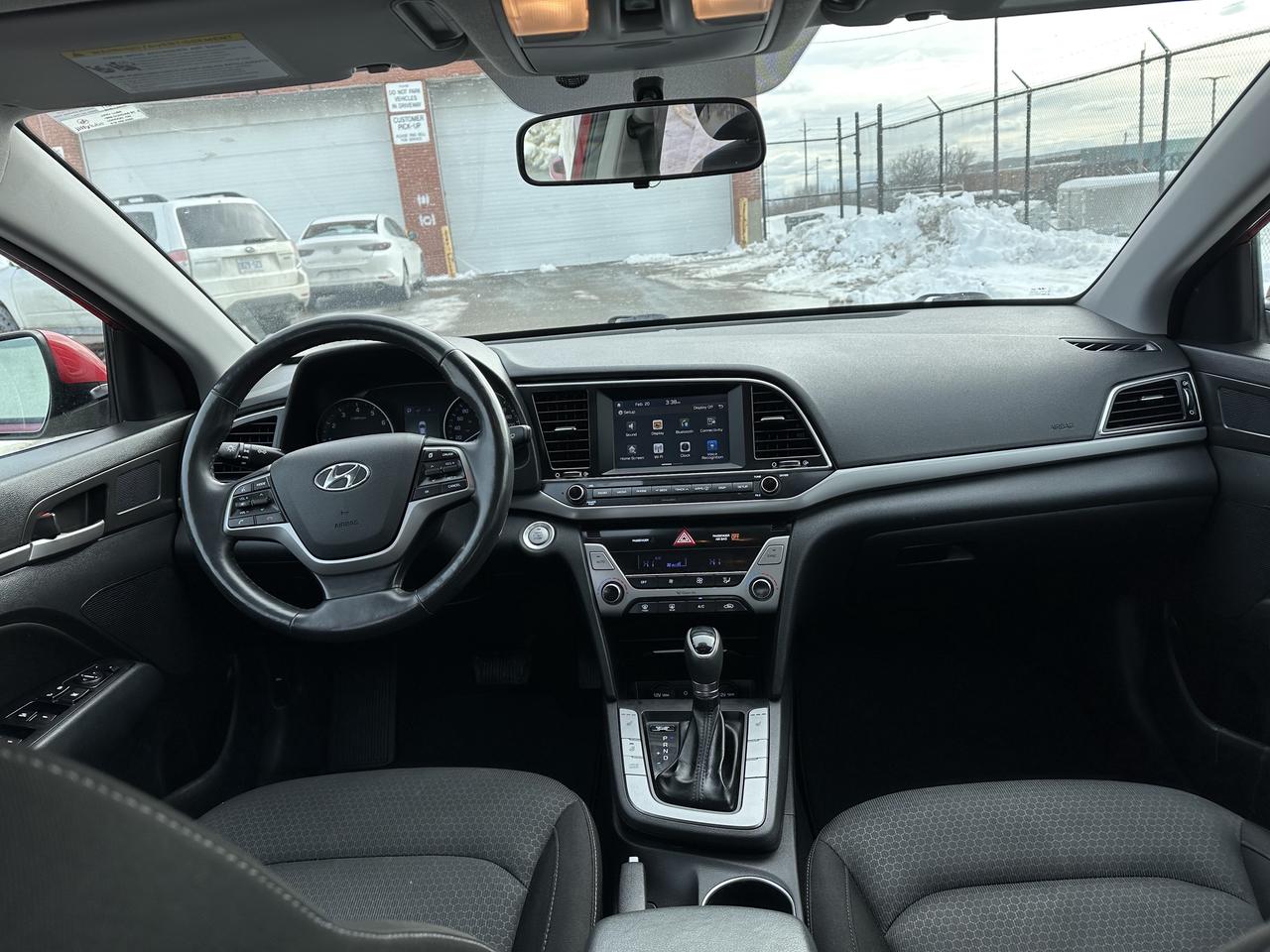 2017 Hyundai Elantra Limited Photo