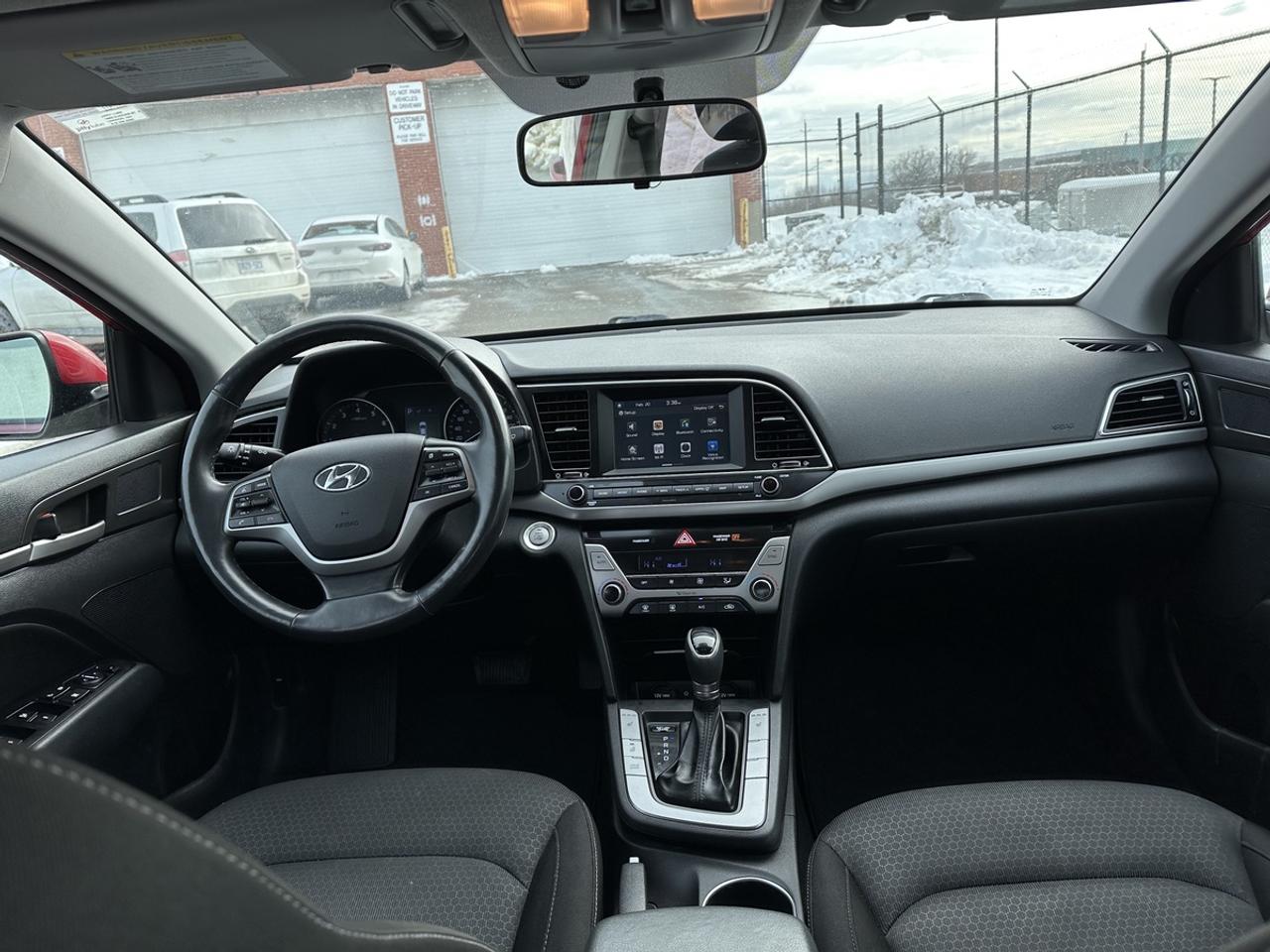 2017 Hyundai Elantra Limited Photo