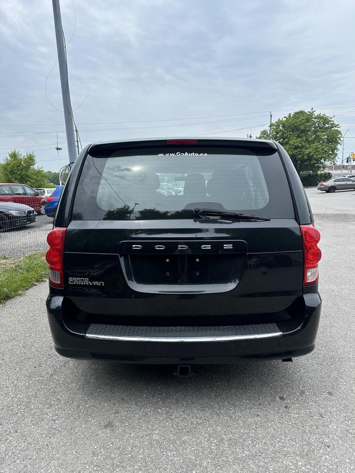 2017 Dodge Grand Caravan SE Photo