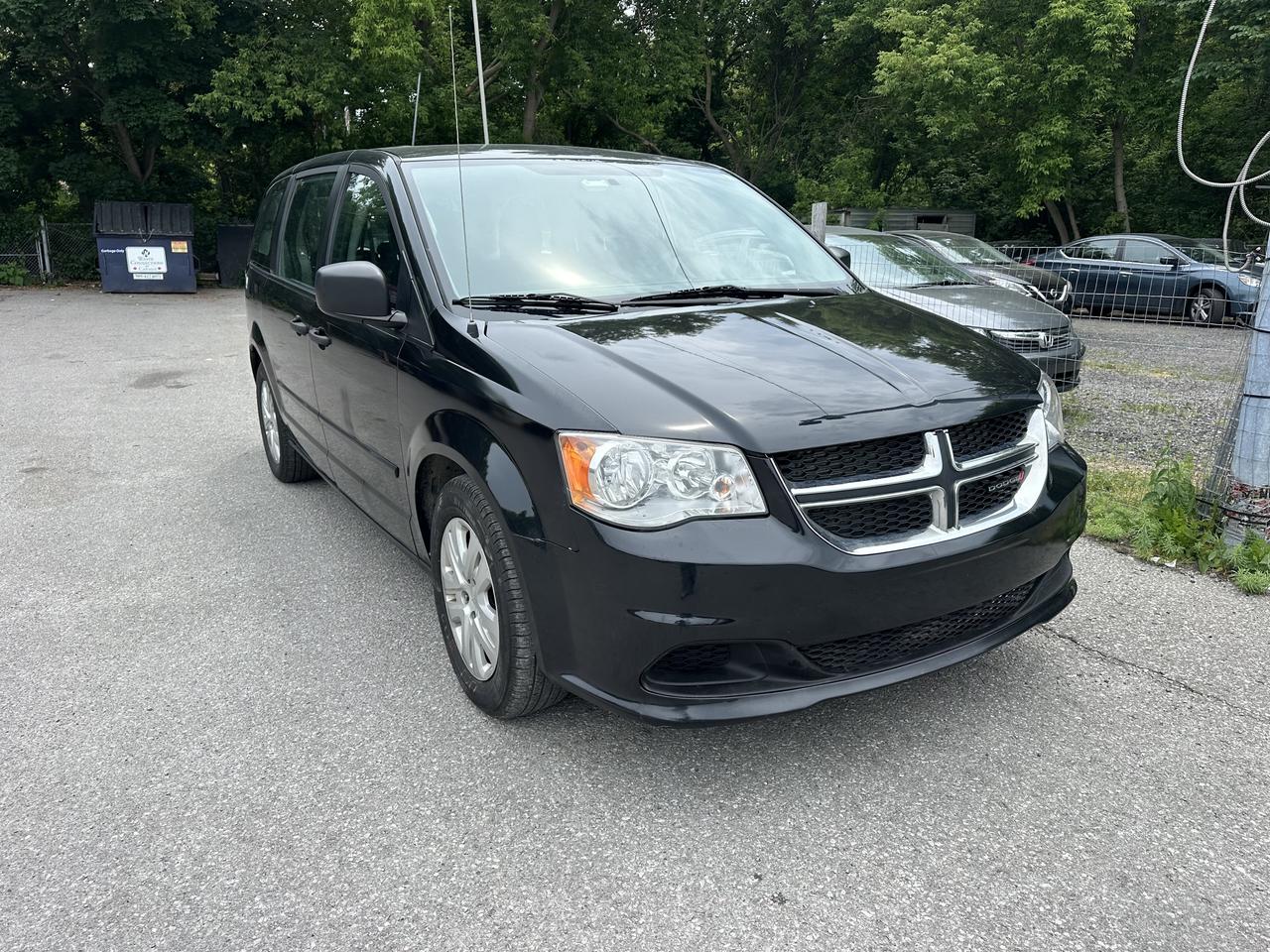 2017 Dodge Grand Caravan SE Photo0