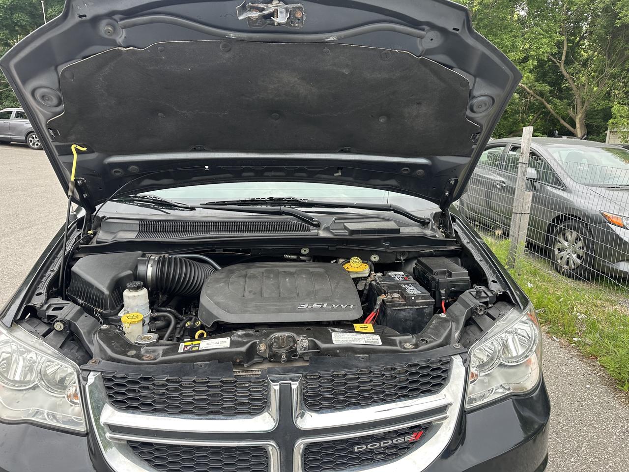 2017 Dodge Grand Caravan SE Photo