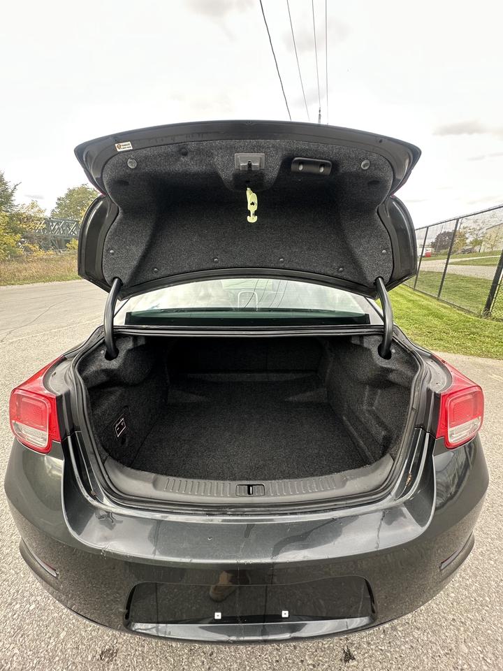 2014 Chevrolet Malibu 1LT Photo