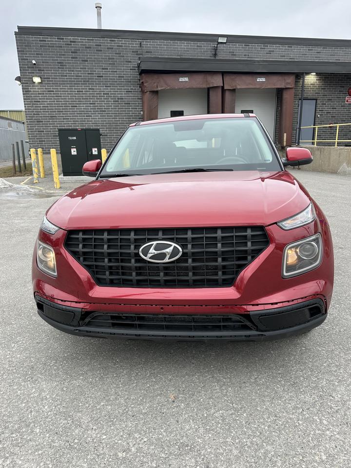 2020 Hyundai Venue SE Photo