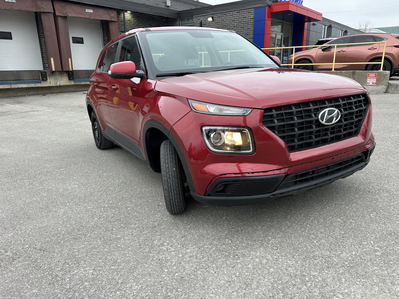 2020 Hyundai Venue SE Photo0