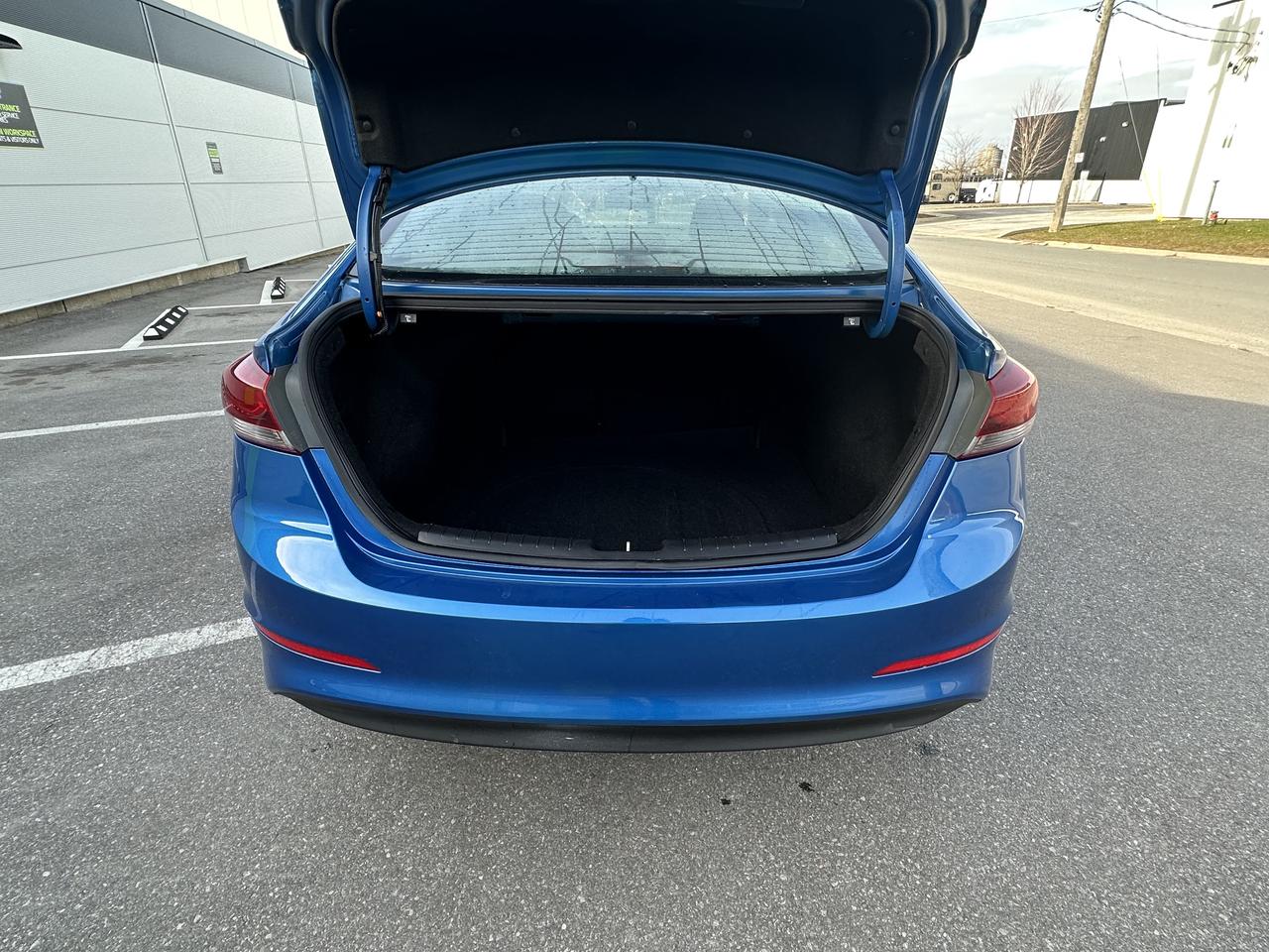 2018 Hyundai Elantra Limited Photo