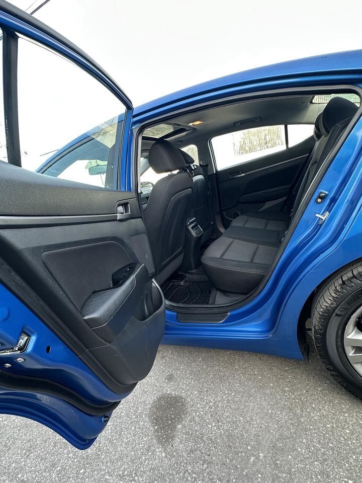 2018 Hyundai Elantra Limited Photo