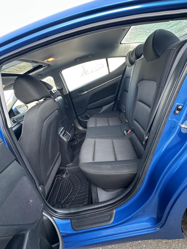 2018 Hyundai Elantra Limited Photo