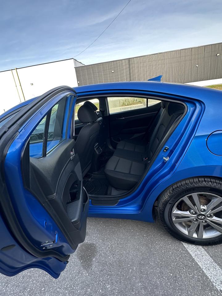 2018 Hyundai Elantra Limited Photo
