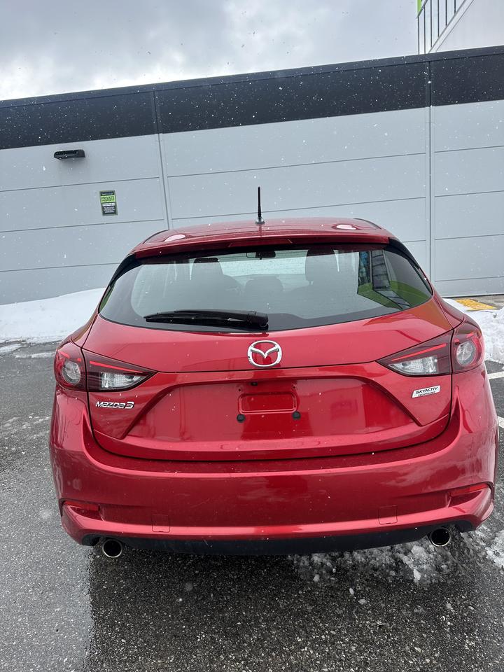 2017 Mazda MAZDA3 i Touring Photo