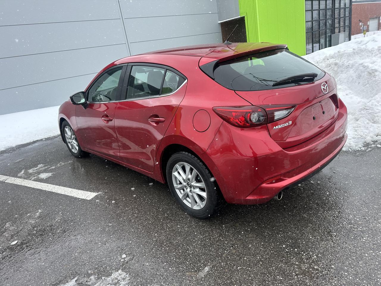 2017 Mazda MAZDA3 i Touring Photo