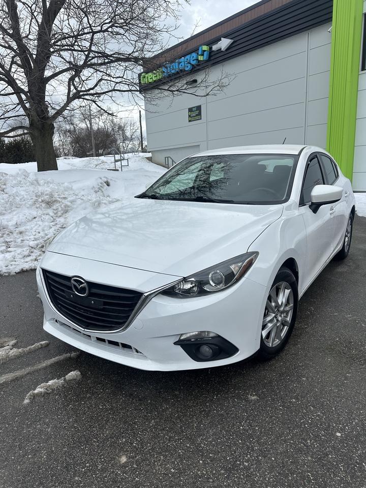 2015 Mazda MAZDA3 i Touring Photo4