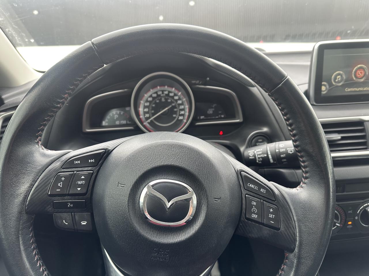 2015 Mazda MAZDA3 i Touring Photo