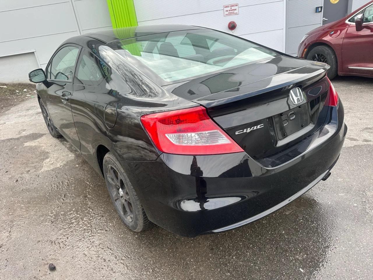 2013 Honda Civic LX Photo4