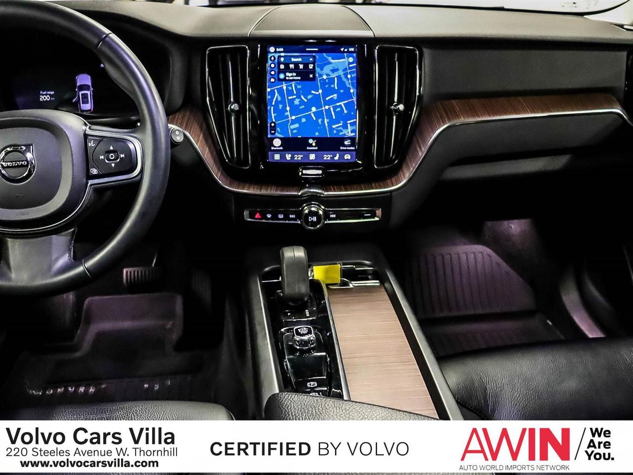 2022 Volvo XC60 B6 AWD Momentum Photo
