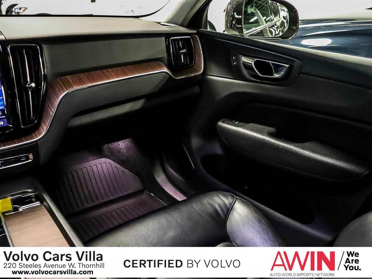 2022 Volvo XC60 B6 AWD Momentum Photo