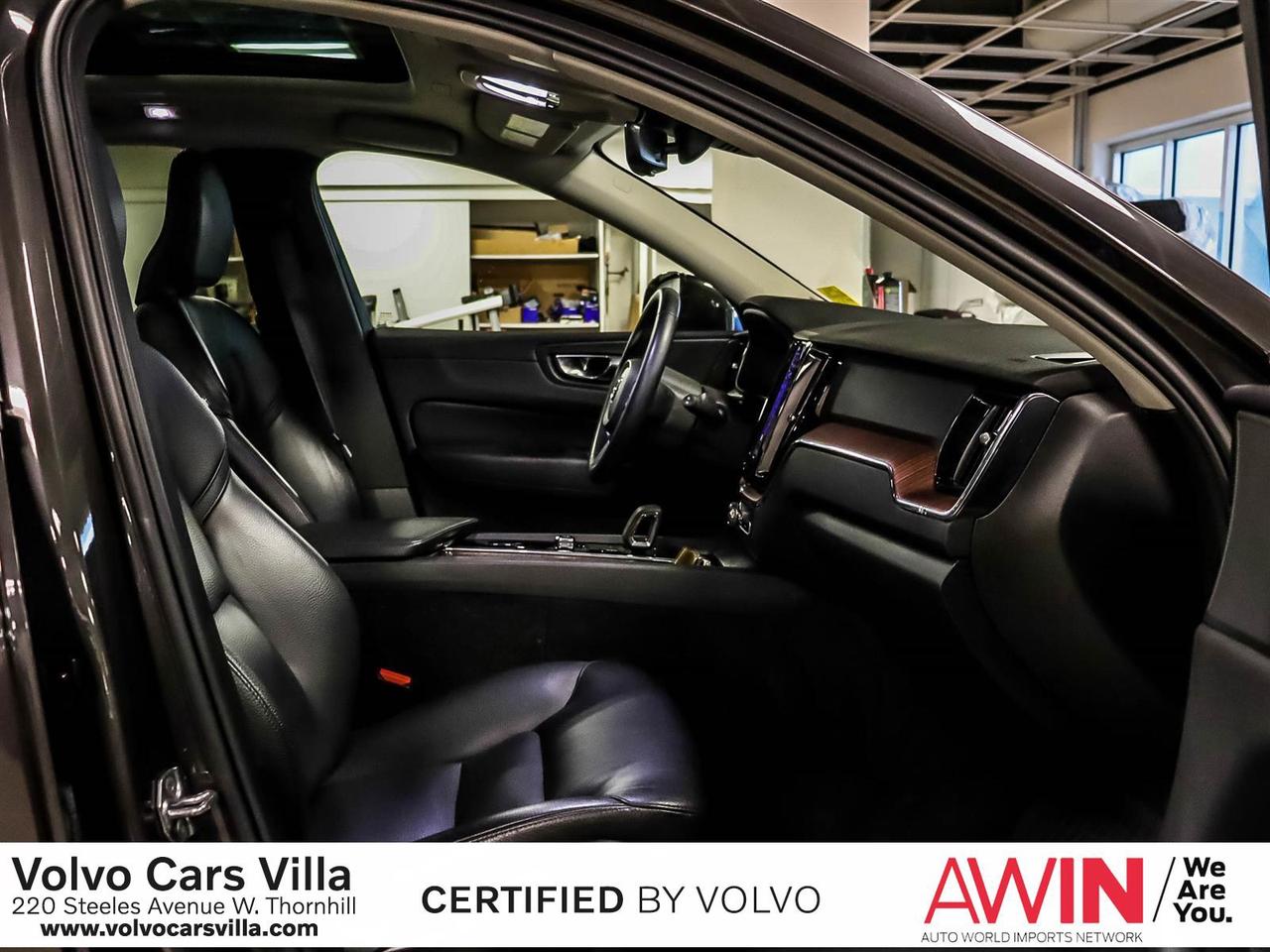 2022 Volvo XC60 B6 AWD Momentum Photo
