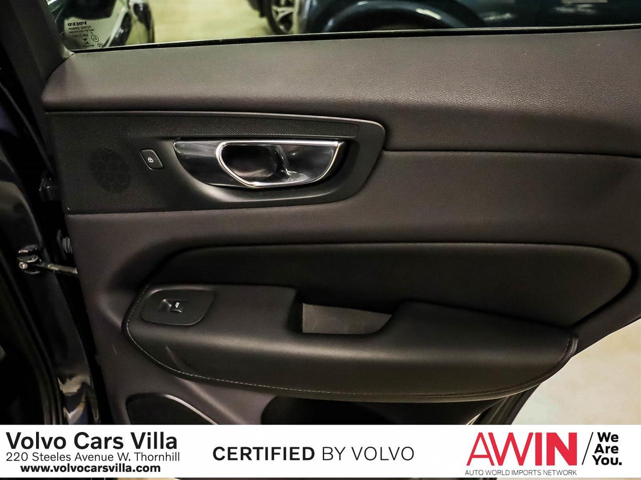 2023 Volvo XC60 B6 AWD Plus - Bright Photo