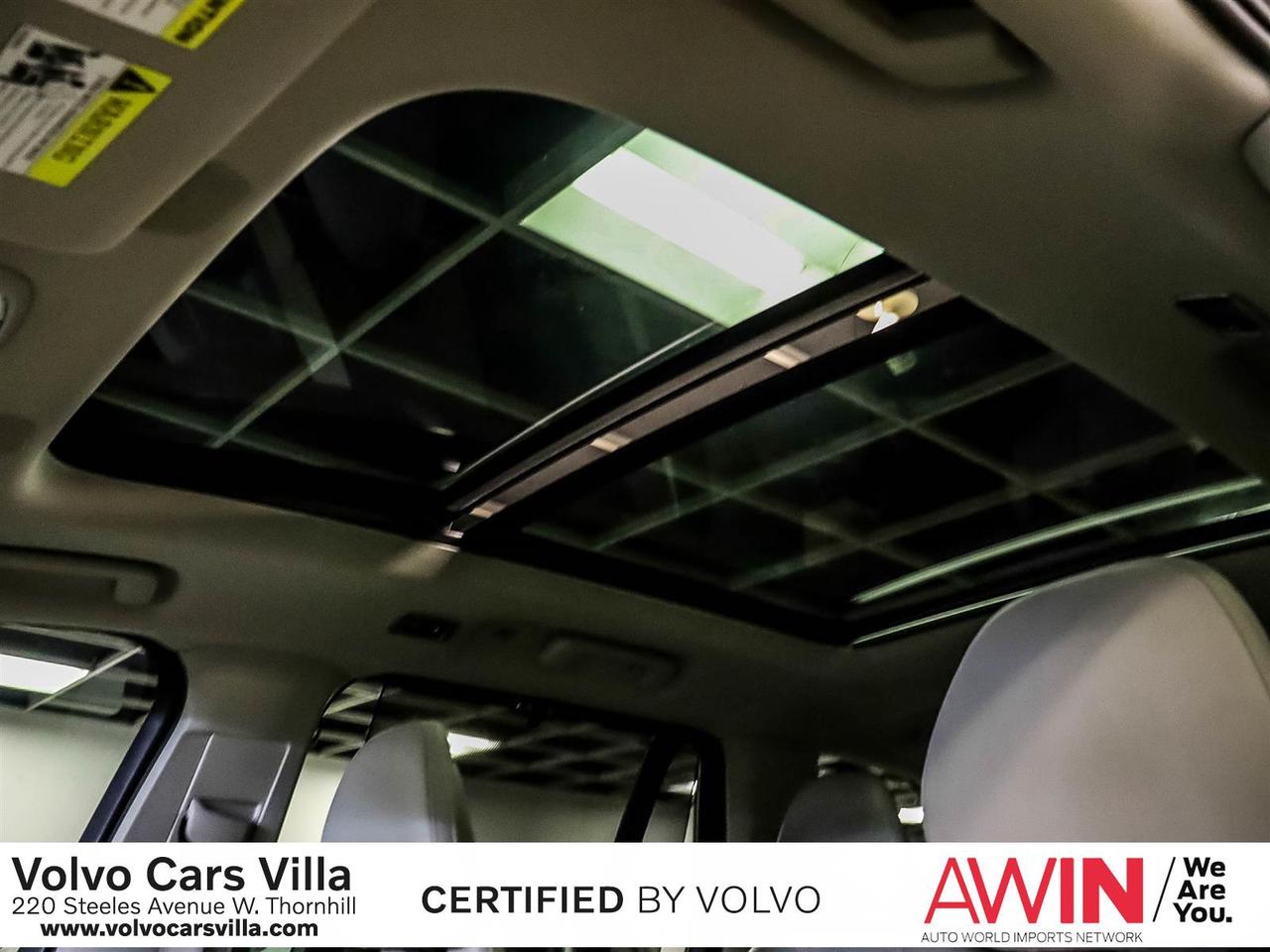 2021 Volvo XC90 T6 AWD Inscription (6-Seat) Photo