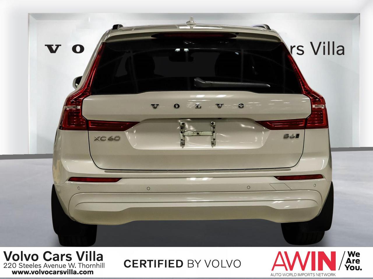 2022 Volvo XC60 B6 AWD Momentum Photo3