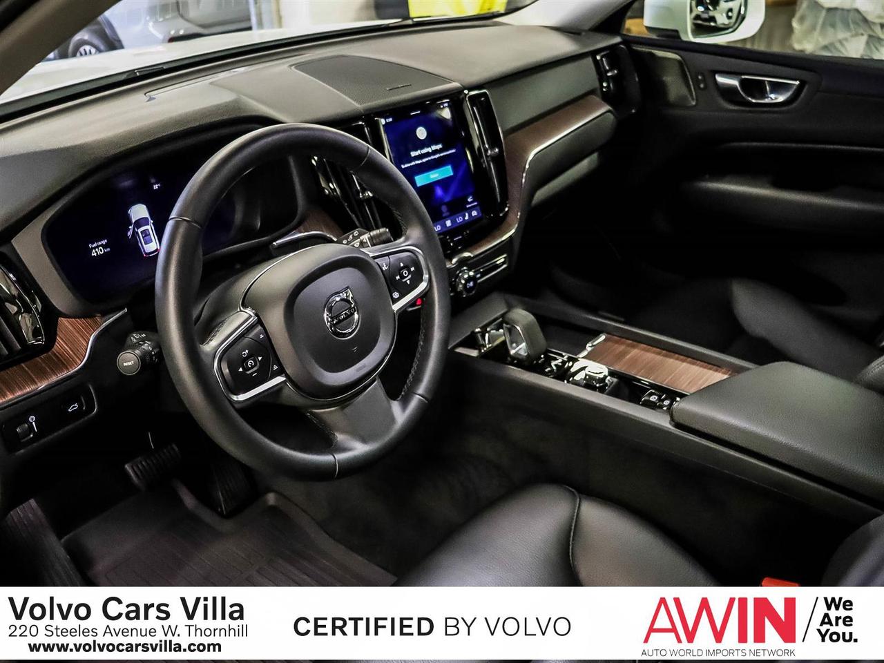2022 Volvo XC60 B6 AWD Momentum Photo