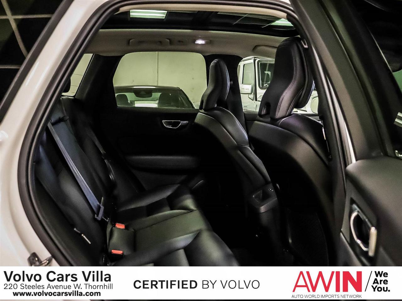 2022 Volvo XC60 B6 AWD Momentum Photo