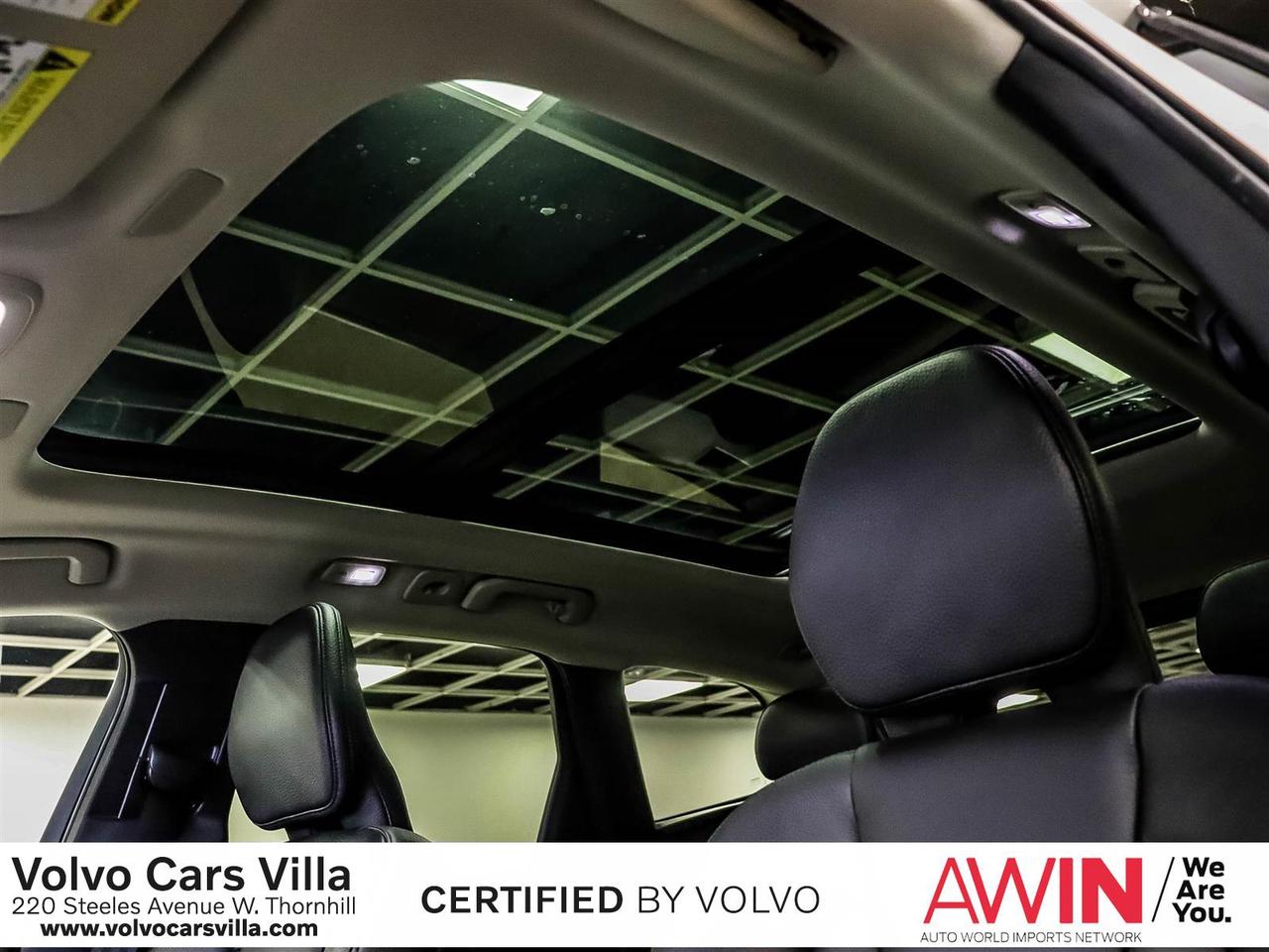 2022 Volvo XC60 B6 AWD Momentum Photo