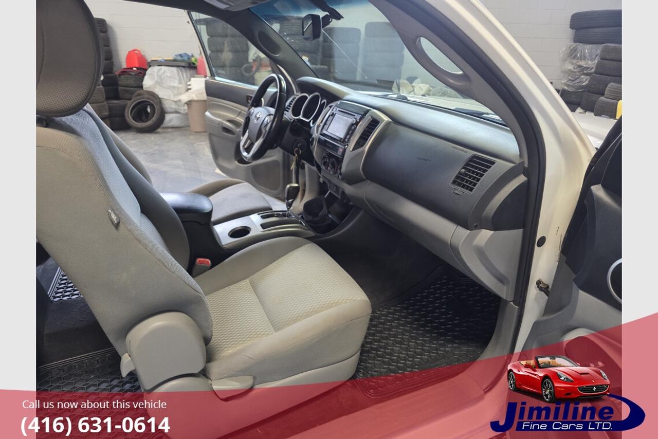 2015 Toyota Tacoma SR5 V6 CAB Photo