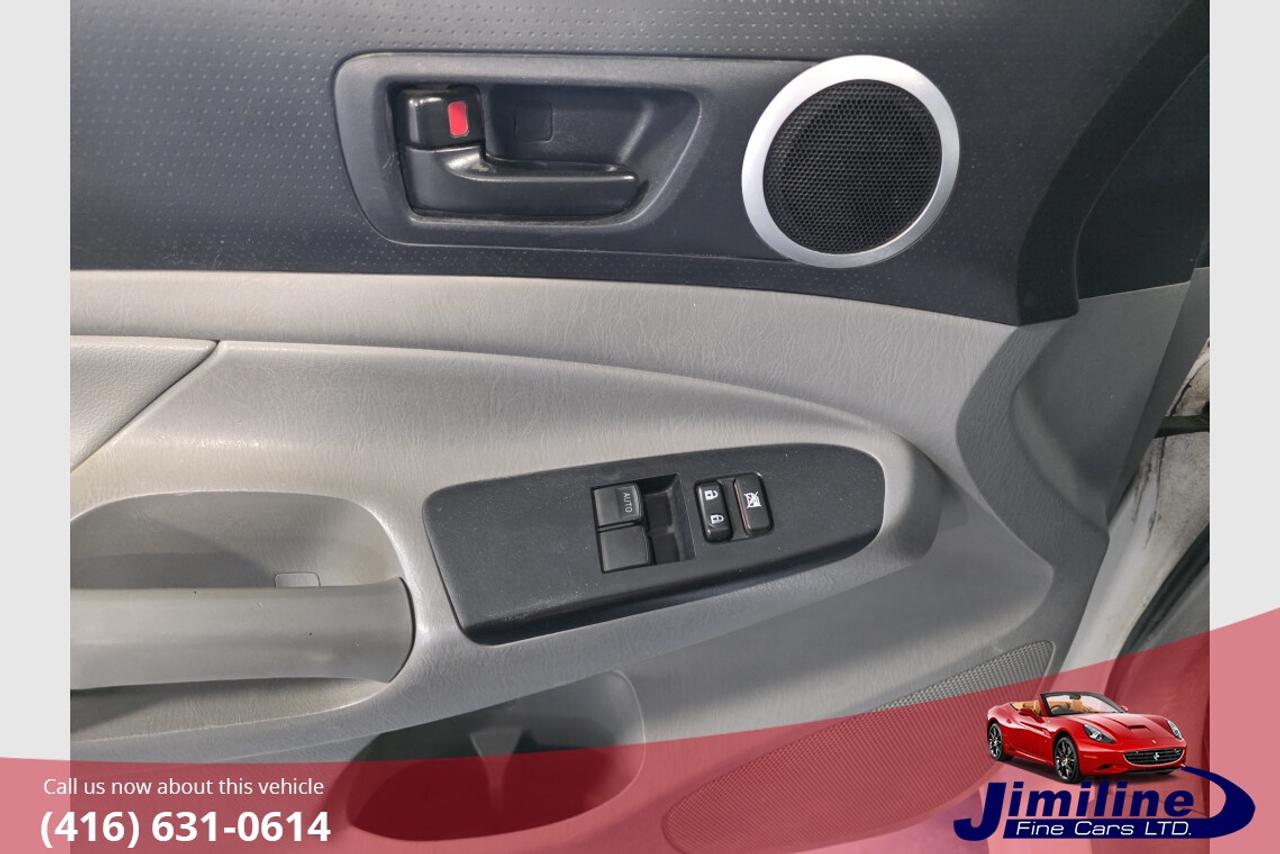 2015 Toyota Tacoma SR5 V6 CAB Photo