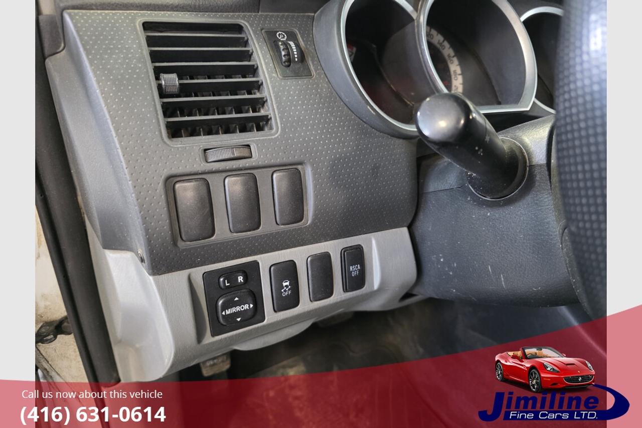 2015 Toyota Tacoma SR5 V6 CAB Photo
