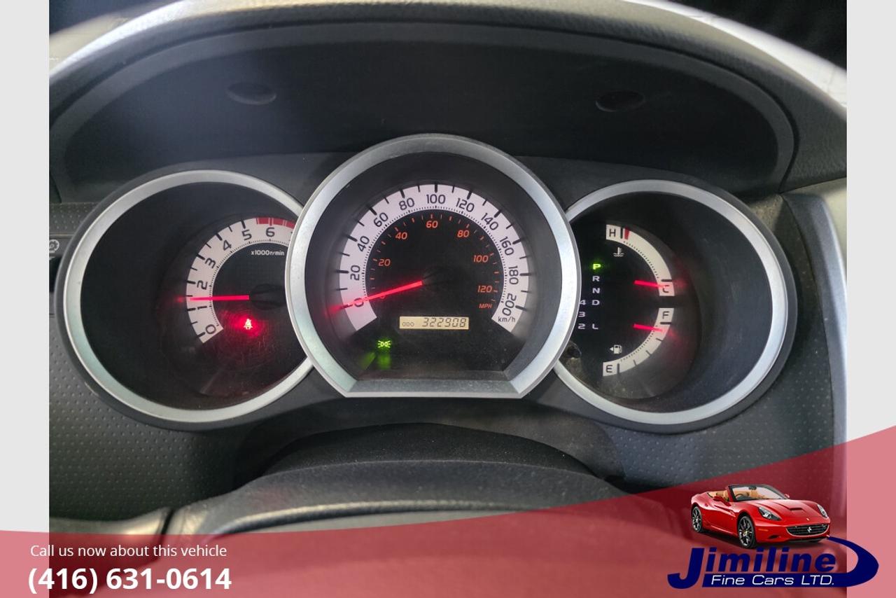 2015 Toyota Tacoma SR5 V6 CAB Photo