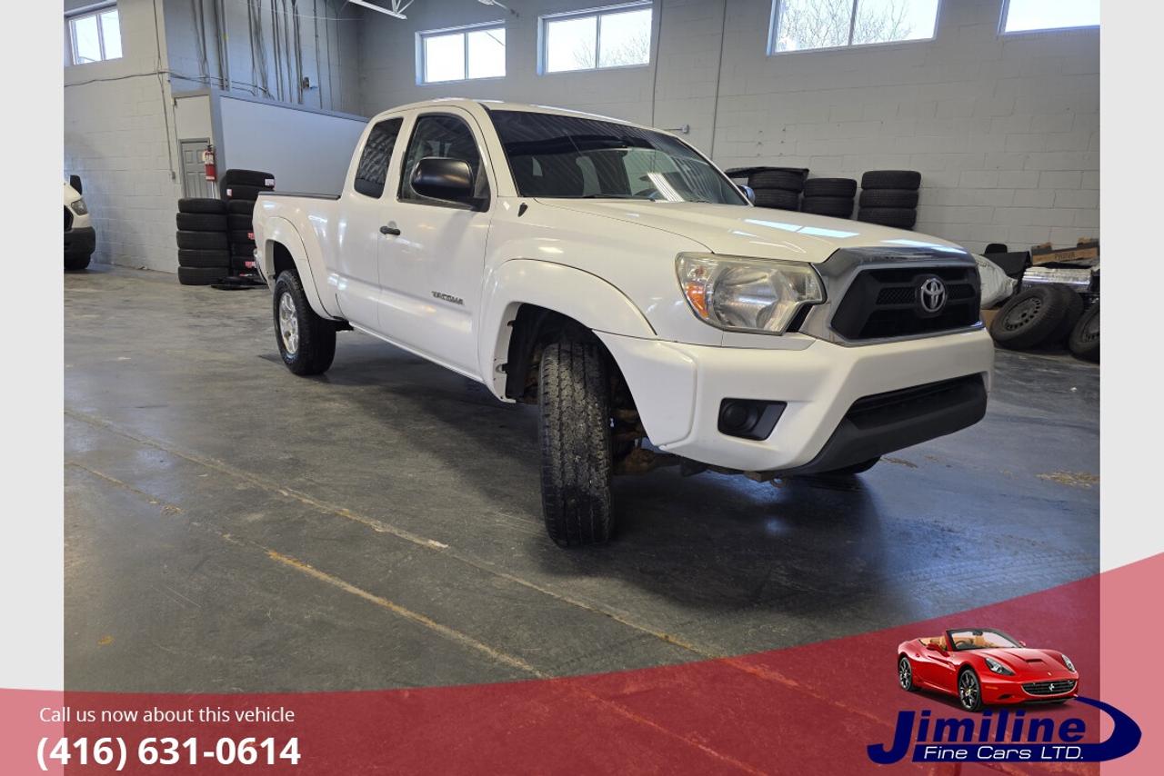 2015 Toyota Tacoma SR5 V6 CAB Photo