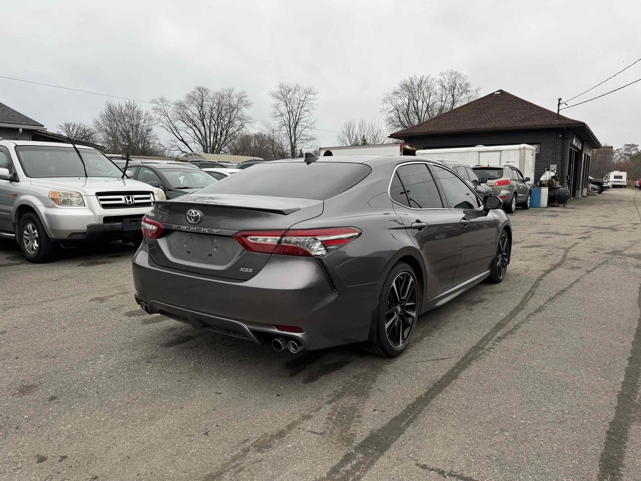2018 Toyota Camry XSE Photo