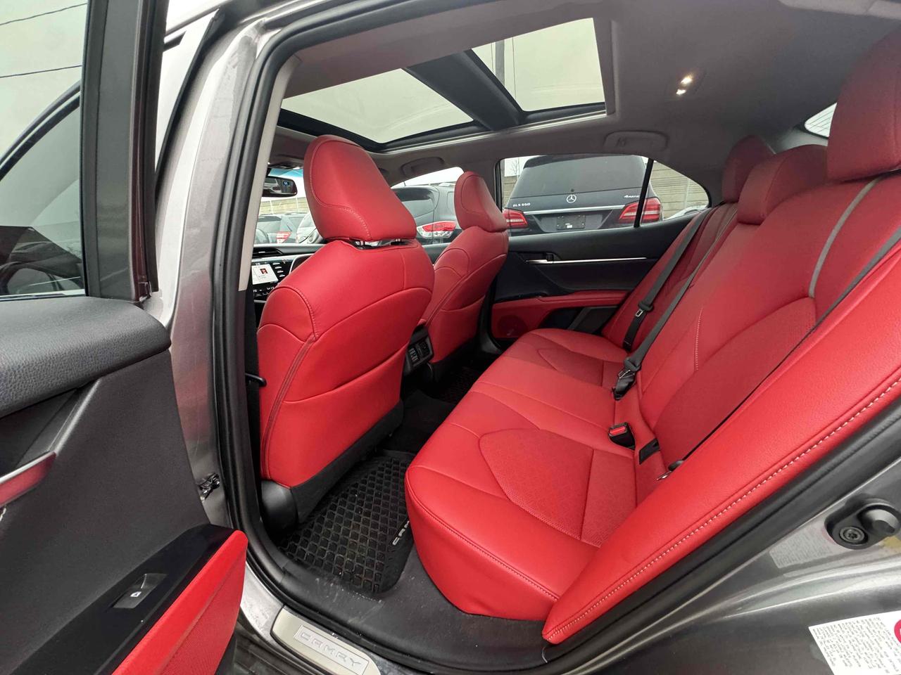 2018 Toyota Camry XSE Photo