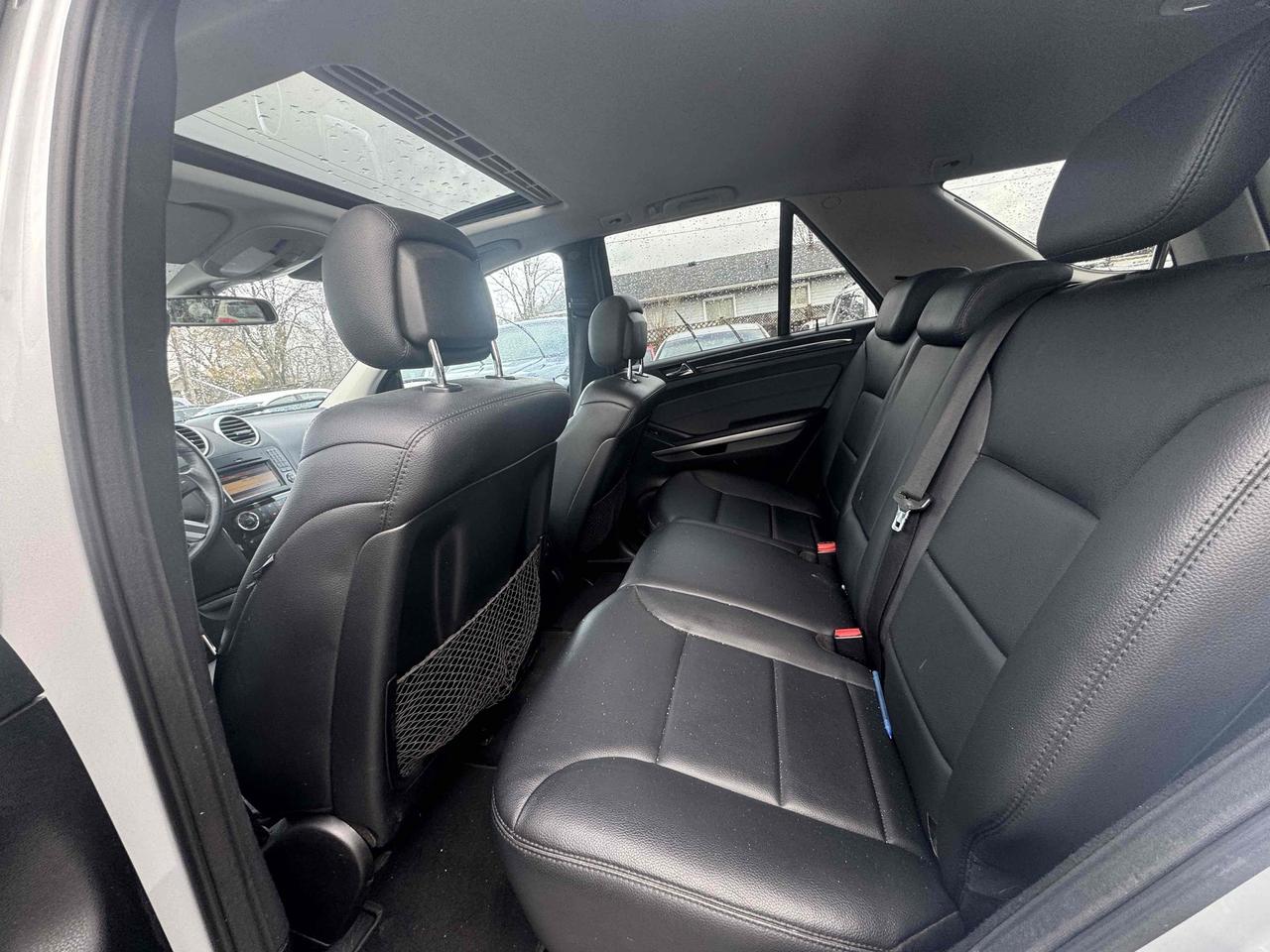 2009 Mercedes-Benz M-Class ML320 BlueTEC Photo