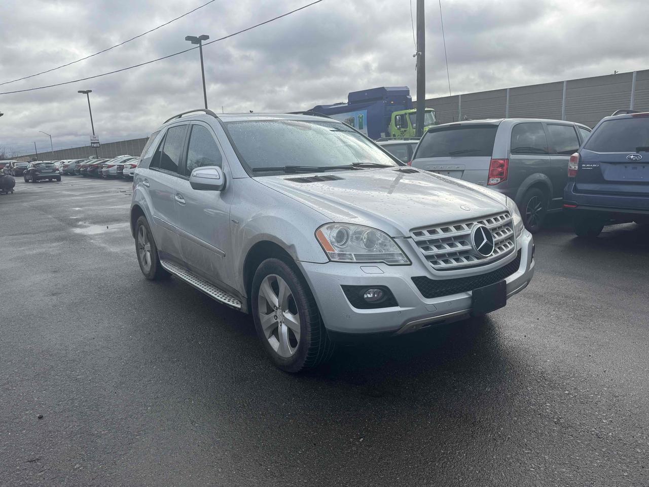 2009 Mercedes-Benz M-Class ML320 BlueTEC Photo