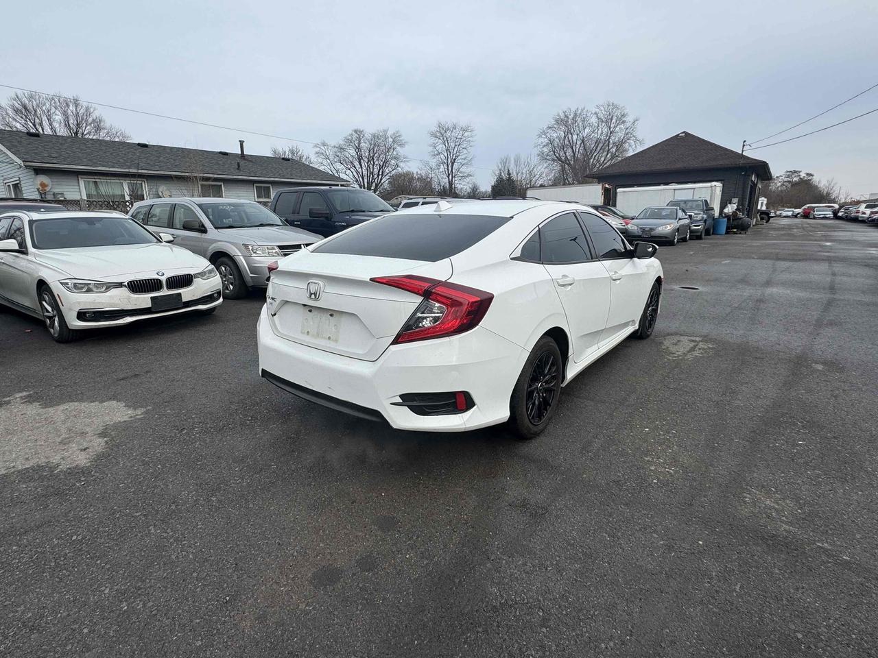 2017 Honda Civic LX Photo