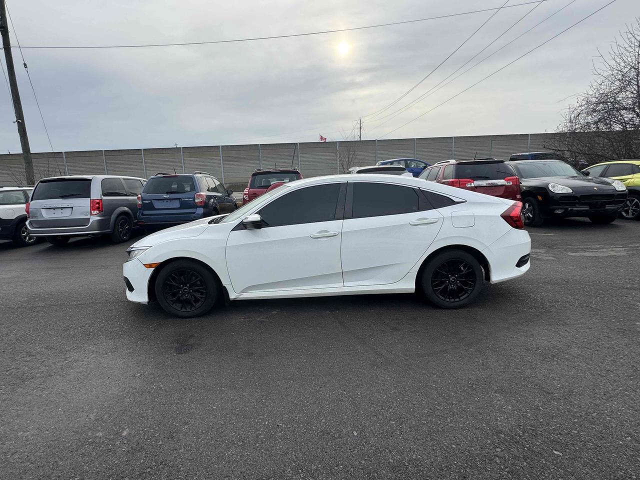 2017 Honda Civic LX Photo