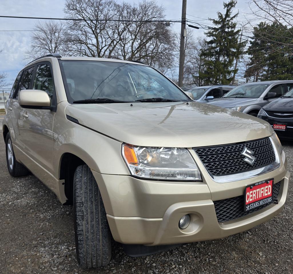 2009 Suzuki Grand Vitara Luxury Photo