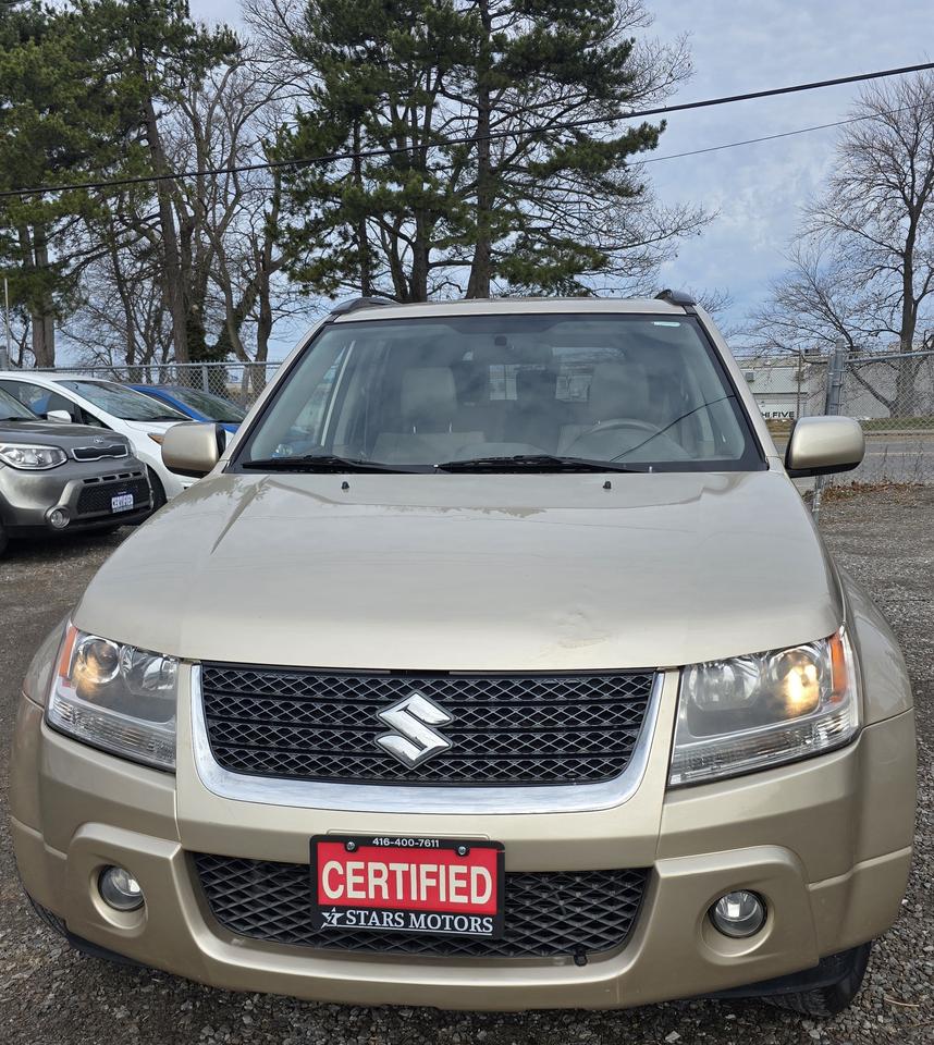 2009 Suzuki Grand Vitara Luxury Photo