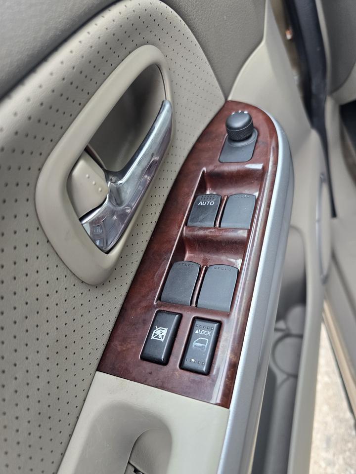 2009 Suzuki Grand Vitara Luxury Photo