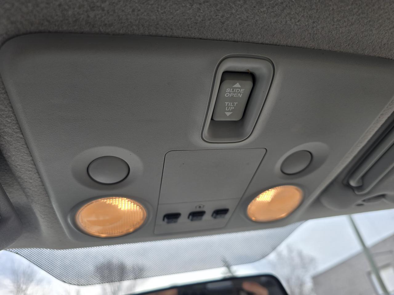 2009 Suzuki Grand Vitara Luxury Photo