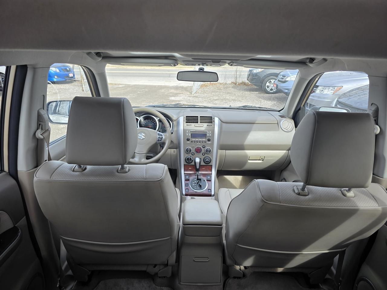 2009 Suzuki Grand Vitara Luxury Photo