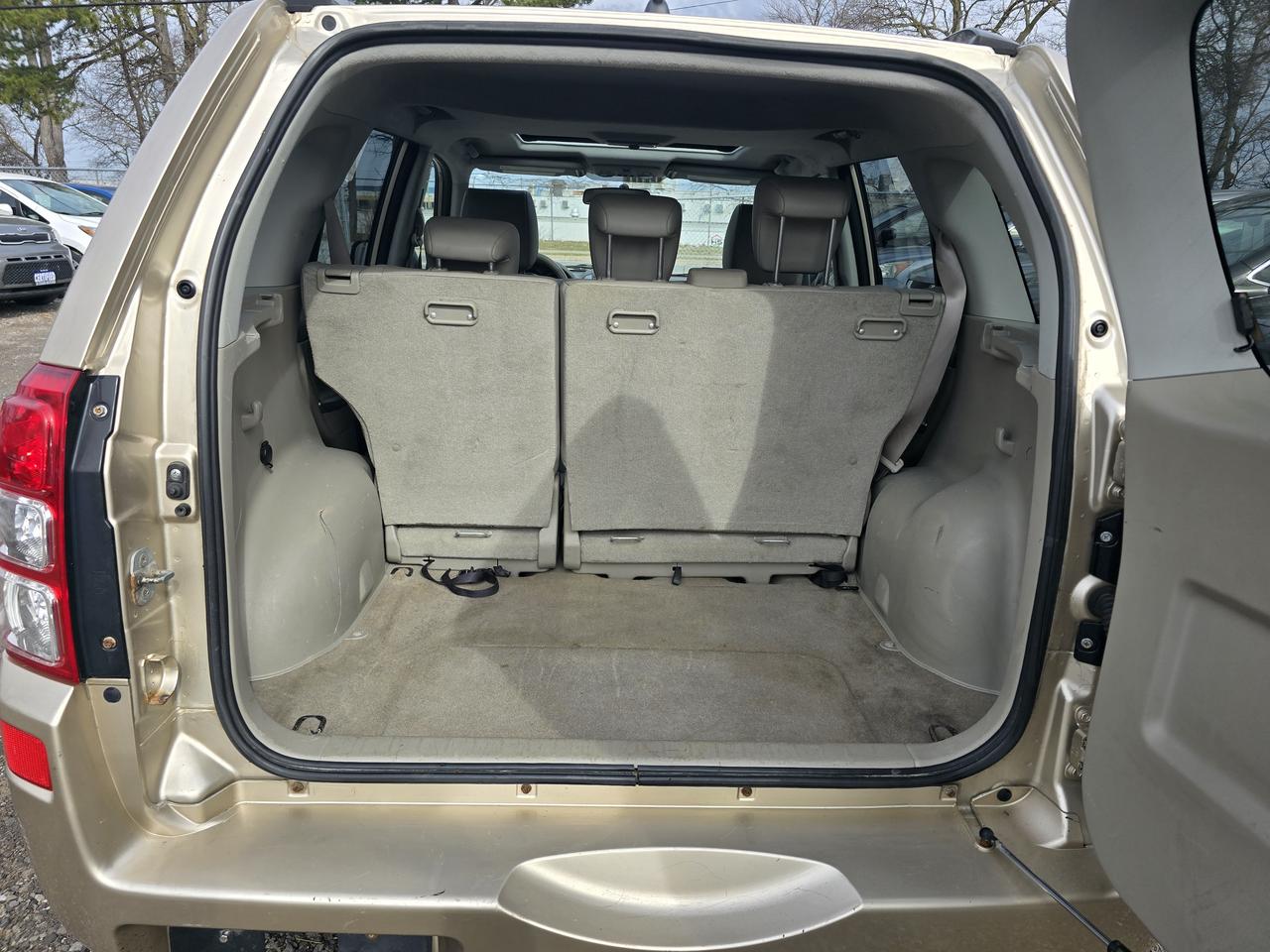 2009 Suzuki Grand Vitara Luxury Photo