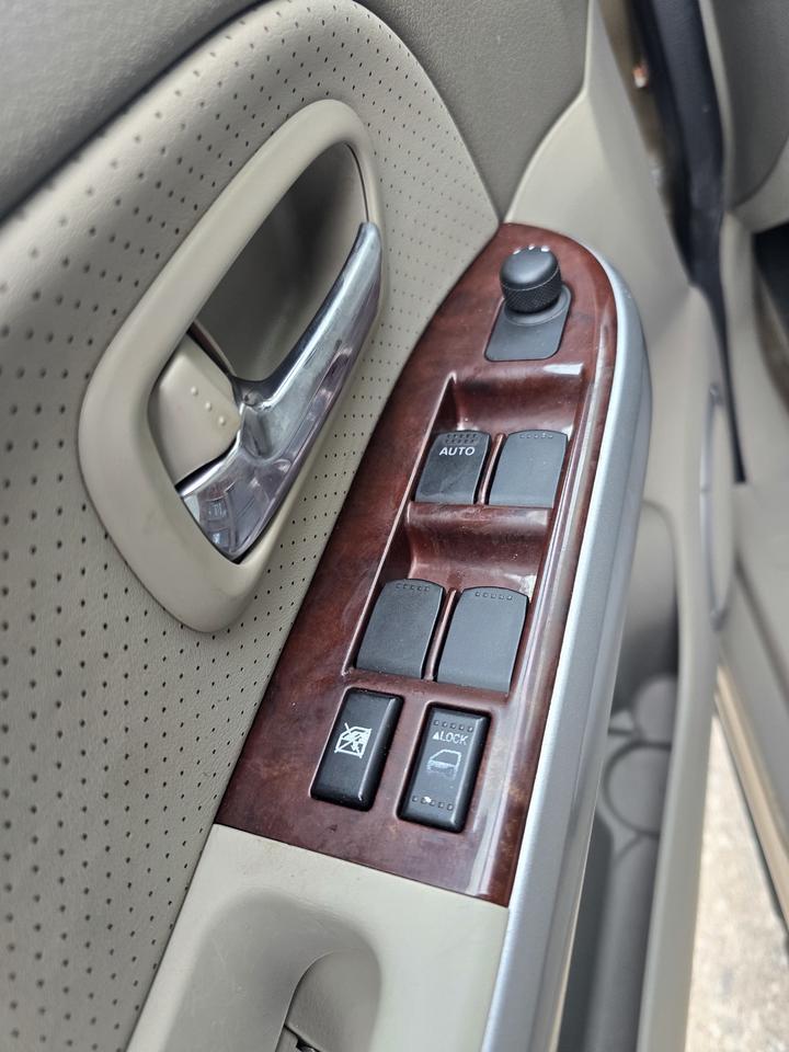 2009 Suzuki Grand Vitara Luxury Photo