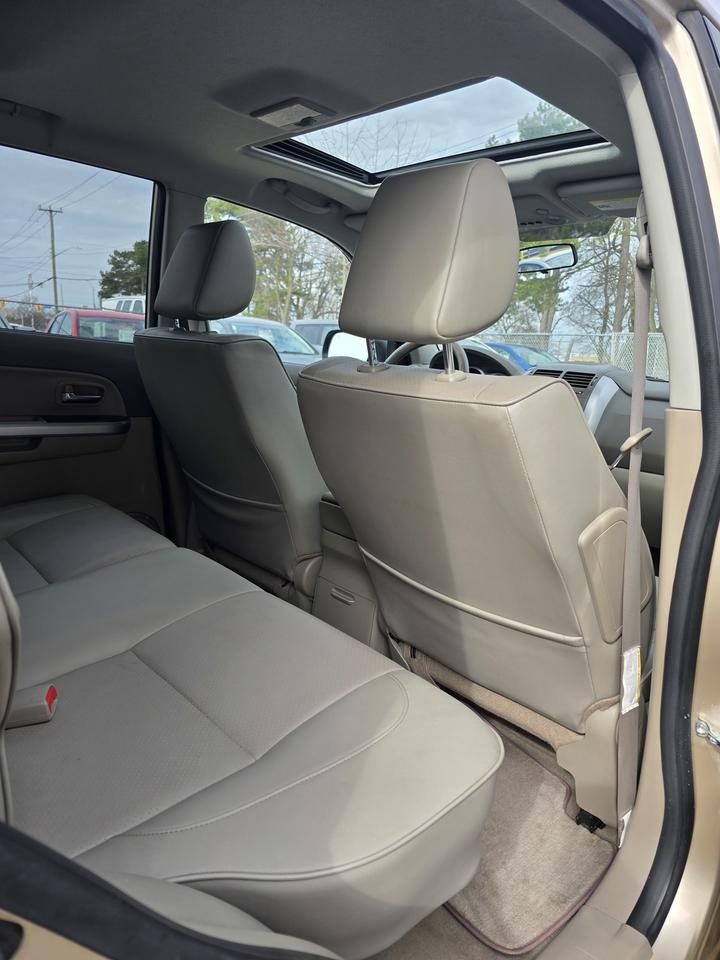 2009 Suzuki Grand Vitara Luxury Photo
