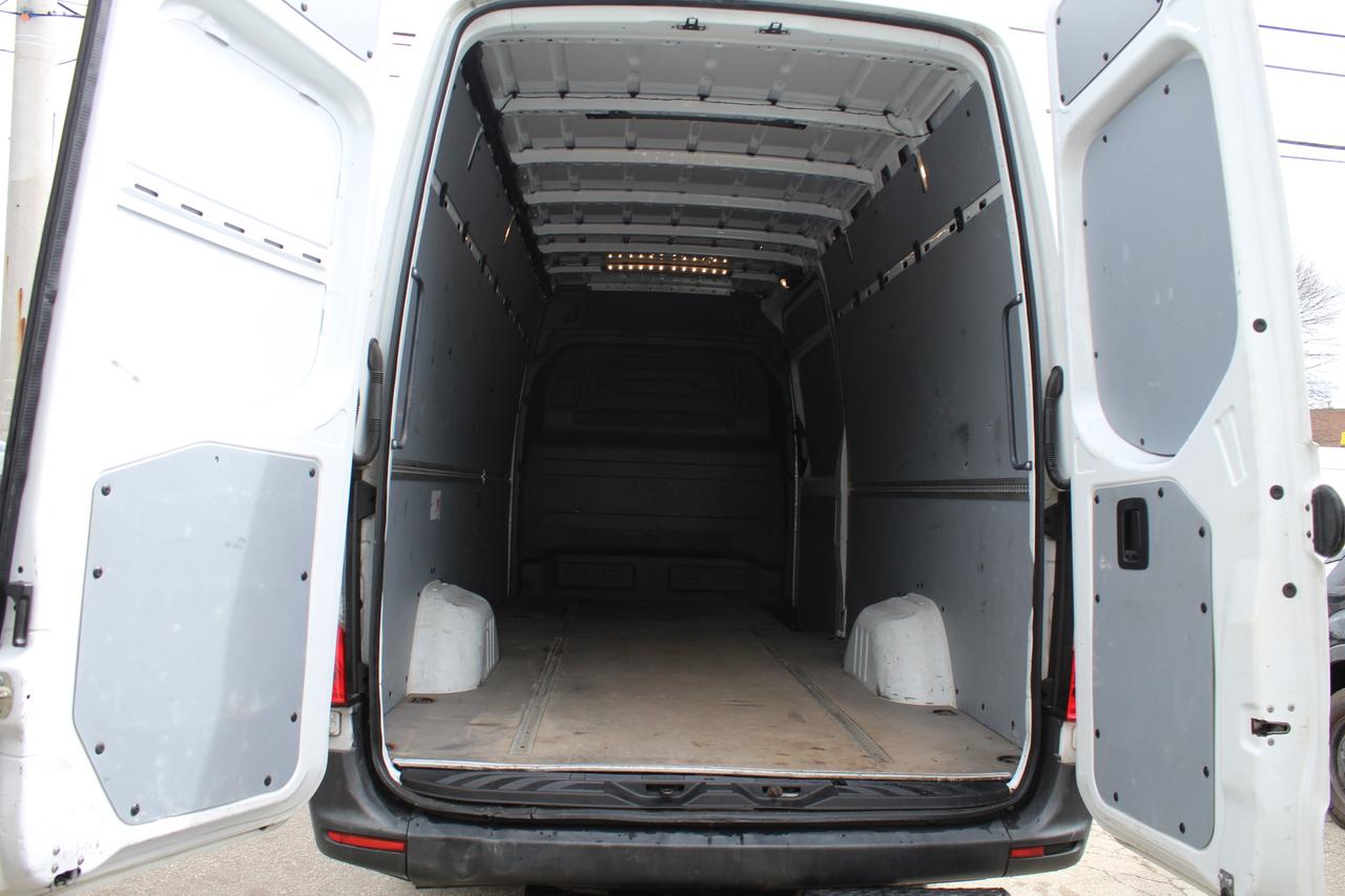 2019 Mercedes-Benz Sprinter 2500 High Roof 170-in. WB Photo